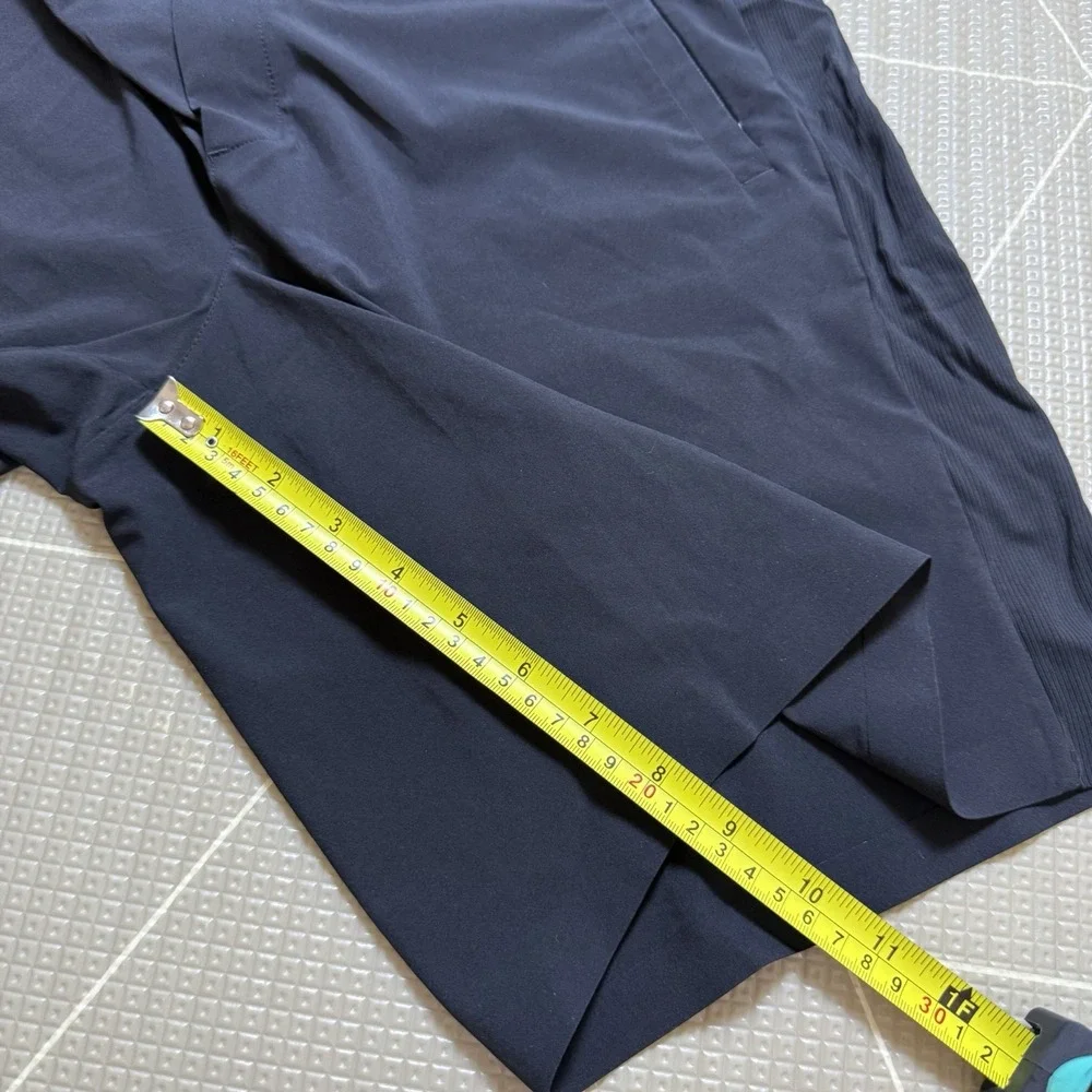 Athleta Brooklyn Bermuda Short 12 Black 9